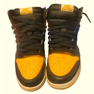 2022
Air Jordan 1 Retro High OG 'Yellow Toe'